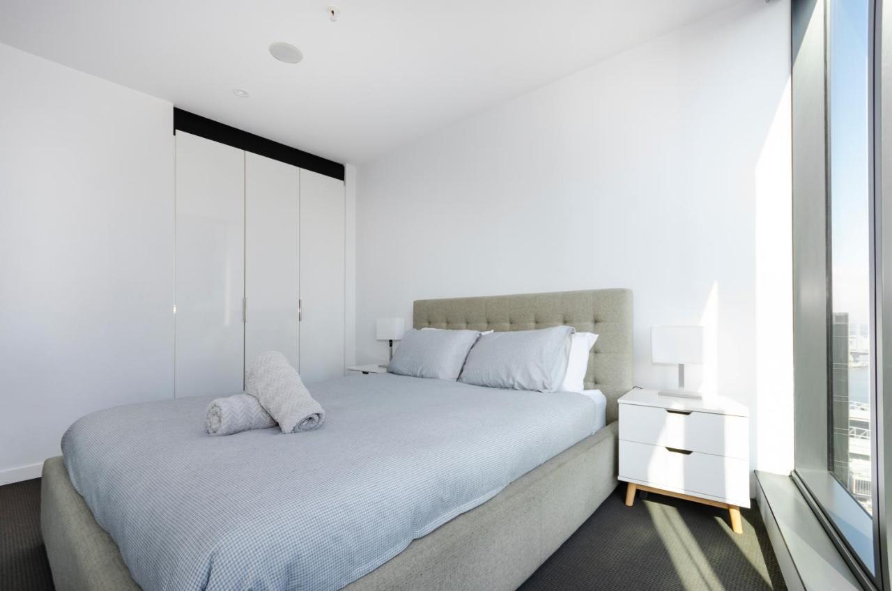 2Br Cbd Pad, City Views, Free Parking, Pool, Gym Melbourne Luaran gambar