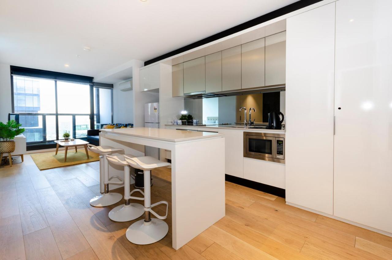 2Br Cbd Pad, City Views, Free Parking, Pool, Gym Melbourne Luaran gambar