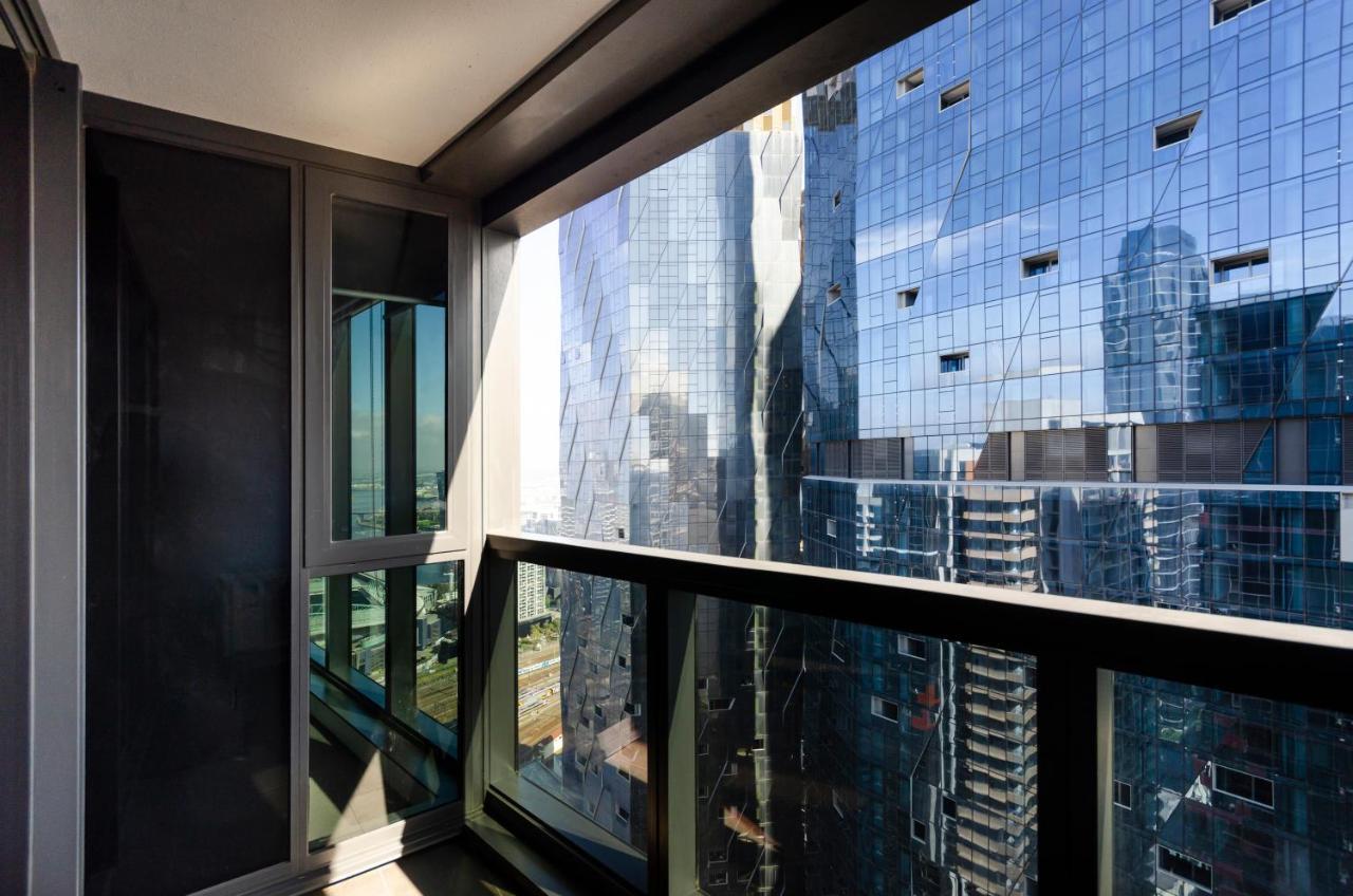 2Br Cbd Pad, City Views, Free Parking, Pool, Gym Melbourne Luaran gambar